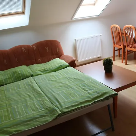 Apartman Svoboda Na Novem Svete Apartment *