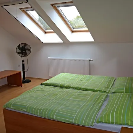 Apartman Svoboda Na Novem Svete Apartment